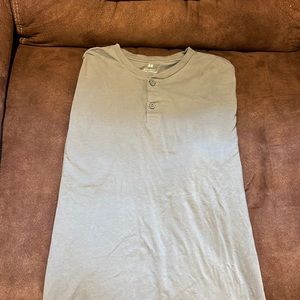 H&M blue long sleeve shirt (two top buttons)